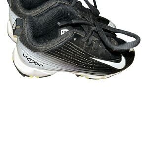 Nike kid baseball cleats size 11c toddler child